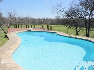 2210 Southwood Hills Dr, Taylor, TX 76574