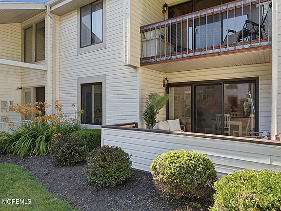2nd image of 5 Avon Drive E #5S