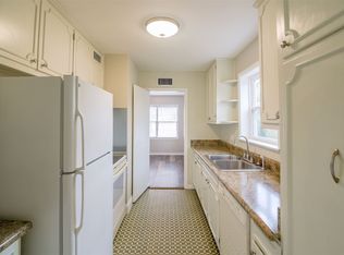 2100B Spring Hill Ave, Mobile, AL 36607