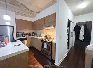 55 Stewart St UNIT 420, Toronto, ON M5V 2V1