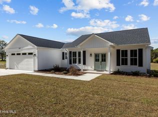 687 Old Church Rd, Swansboro, NC 28584