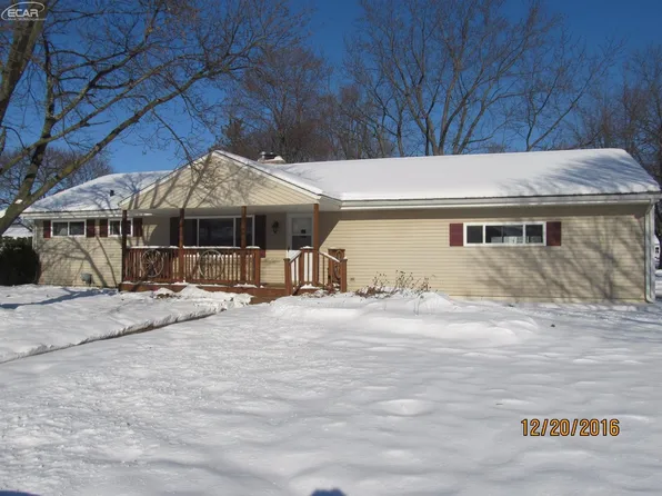 501 Yale Dr, Durand, MI 48429
