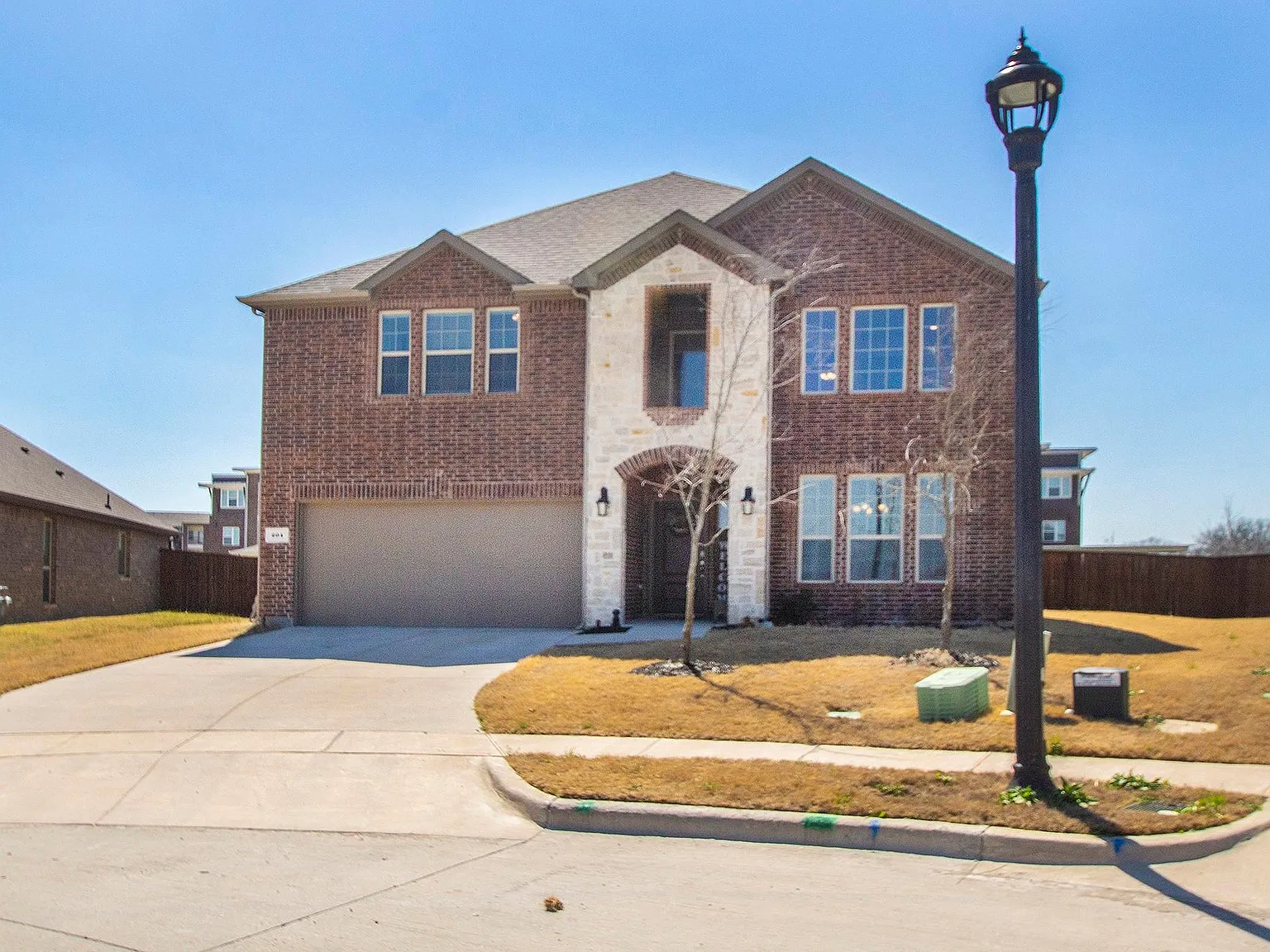 5 bed, 2928 sqft, $2,695 — Photo 1