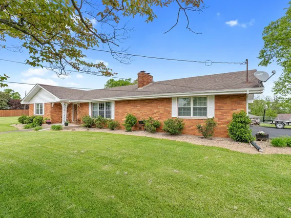 981 Sheila Ln, Mount Sterling, KY 40353