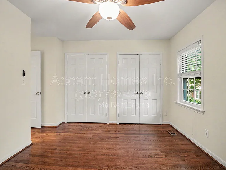 449 Old Town Ct — Photo 16