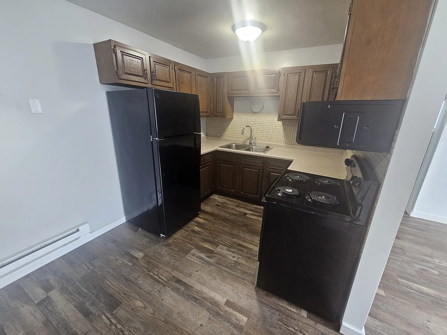2 bed, 800 sqft, $1,100 — Photo 4