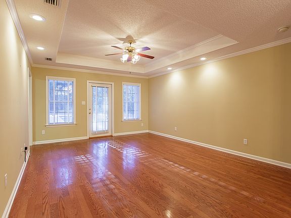 3rd image of 4211 Pemberly Dr