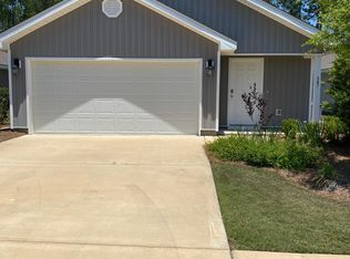 647 Earl Godwin Rd, Freeport, FL 32439