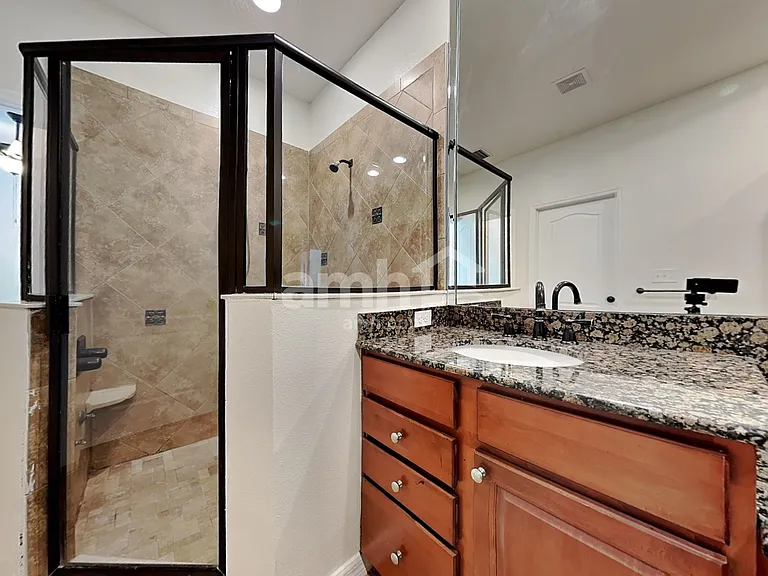 2727 Walden Woods Dr — Photo 14