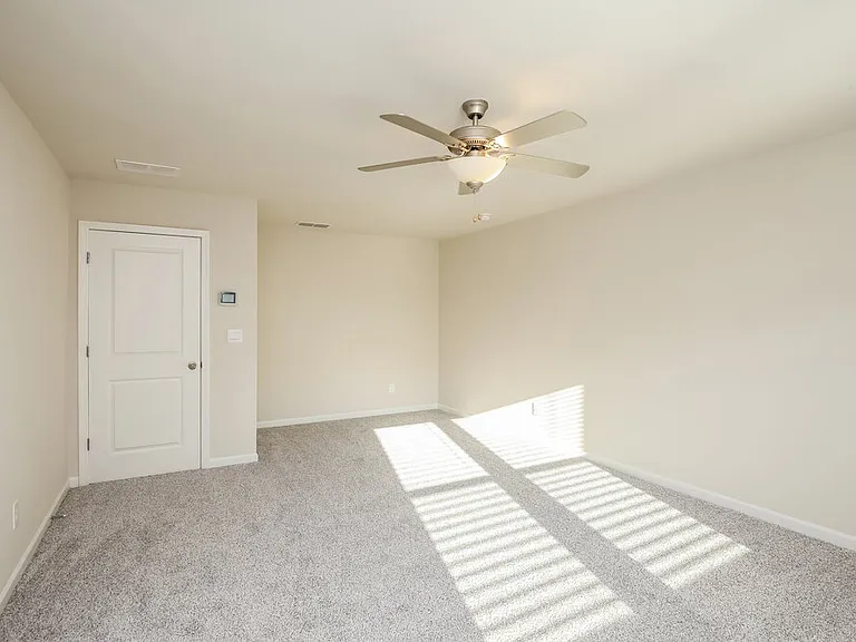 5856 Hackberry Ln — Photo 7