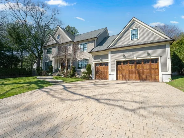 81 Fuller St, Newton, MA 02468