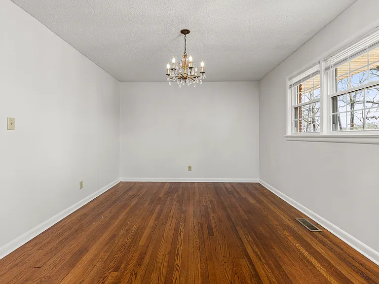 1621 Lamar St — Photo 5
