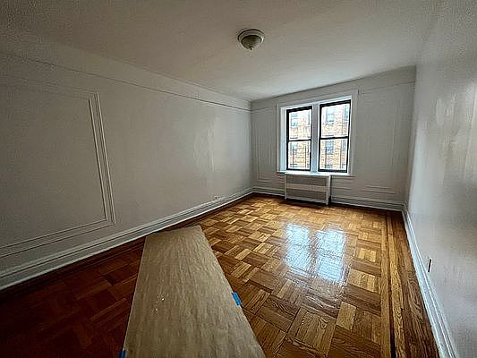 3rd image of 4773 Broadway #5P