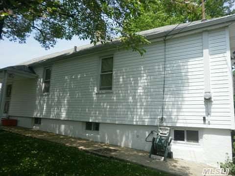 3rd image of 243 Holland Ave