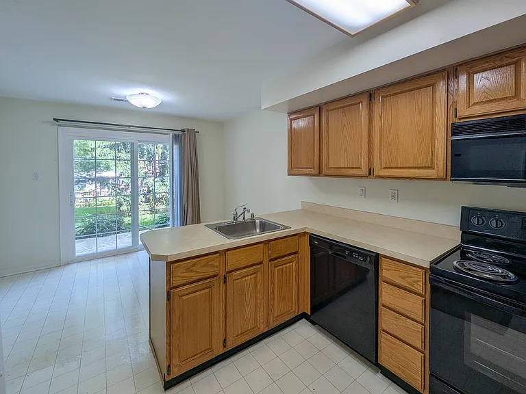 7102 Union Ct — Photo 19