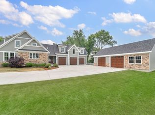 1141 Morton St, Batavia, IL 60510