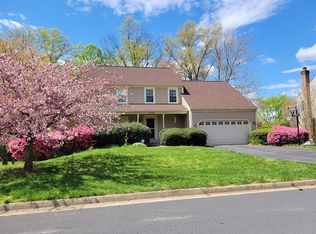 2706 Reign St, Herndon, VA 20171