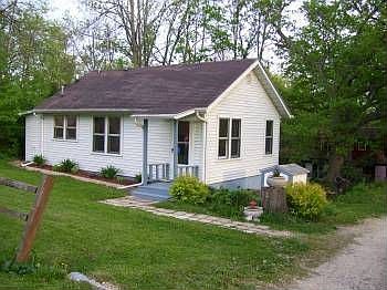 1st image of 1328 E Road Six St