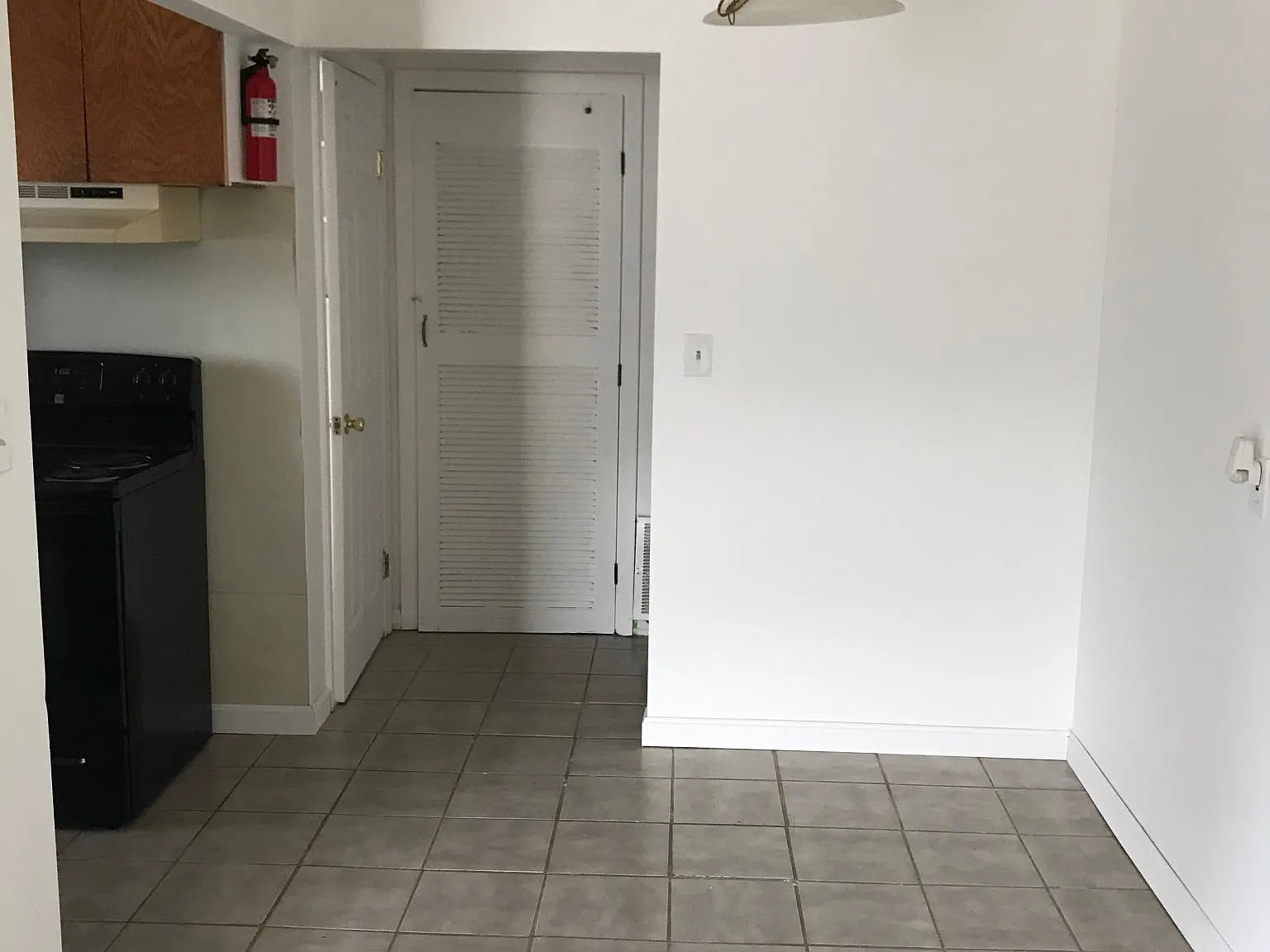 2 bed, 700 sqft, $2,000 — Photo 4