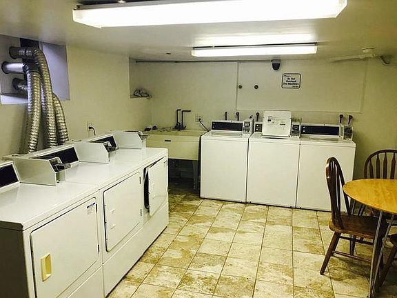 4th image of 3933 N Clarendon Ave APT 506