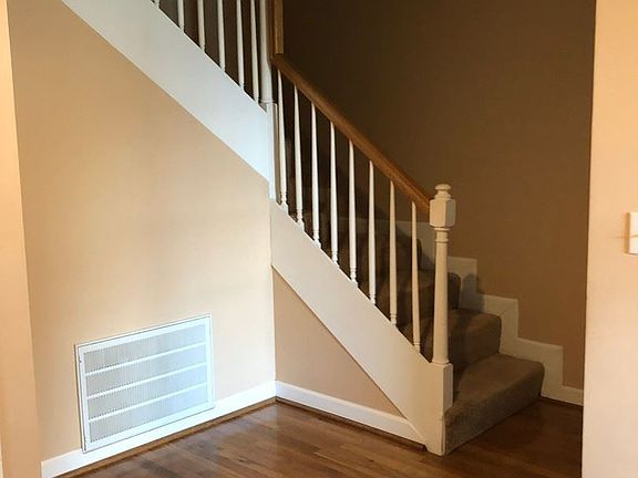 5th image of 205 Lake Oliver Dr