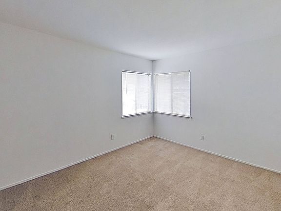 3rd image of 675 Jefferson St #3359337