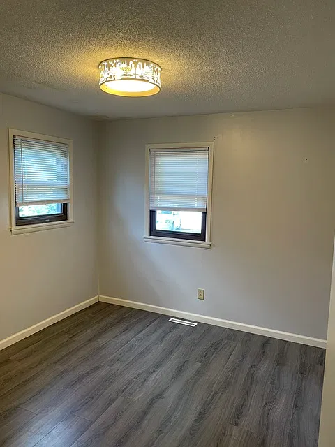 3 bed, 1114 sqft, $1,295 — Photo 4