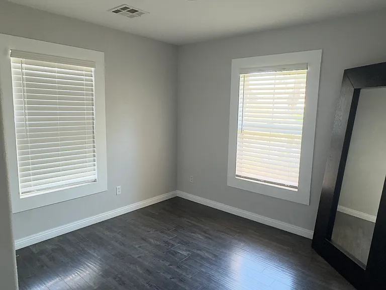 Paradise Safari Dr — Photo 10