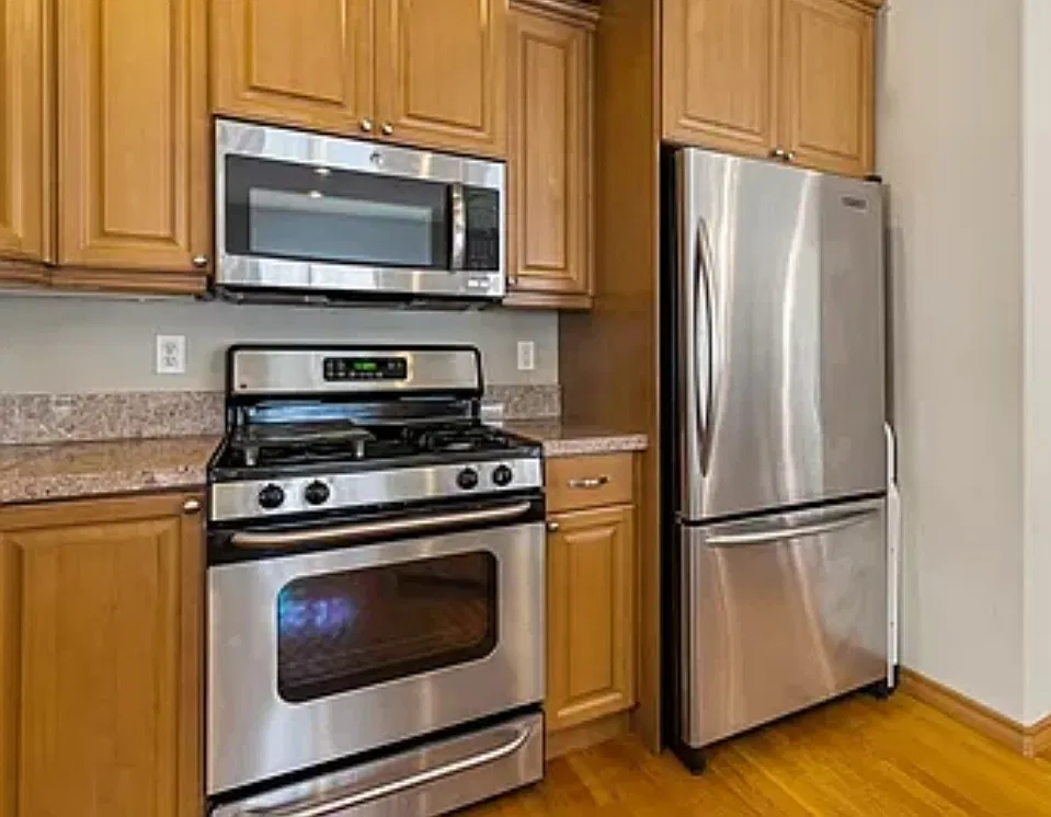3 bed, 1536 sqft, $2,800 — Photo 4