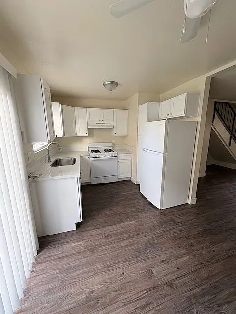 2 bed, 1.5 bath, 950 sqft, $1,950 — Photo 3