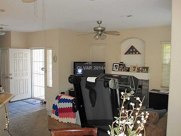 3rd image of 1024 Country Skies Ave