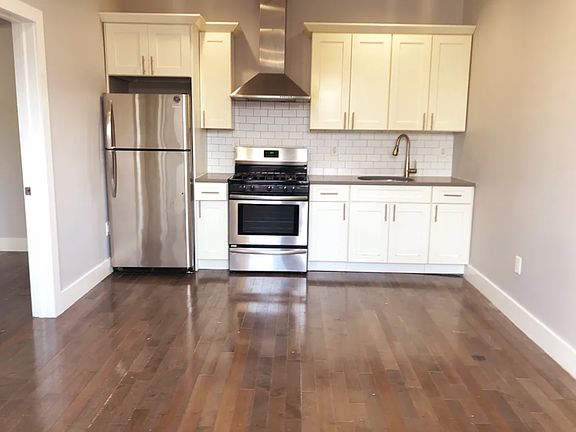 2nd image of 30-01 Broadway #3R