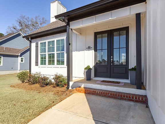 4th image of 50 Easonville Park Dr