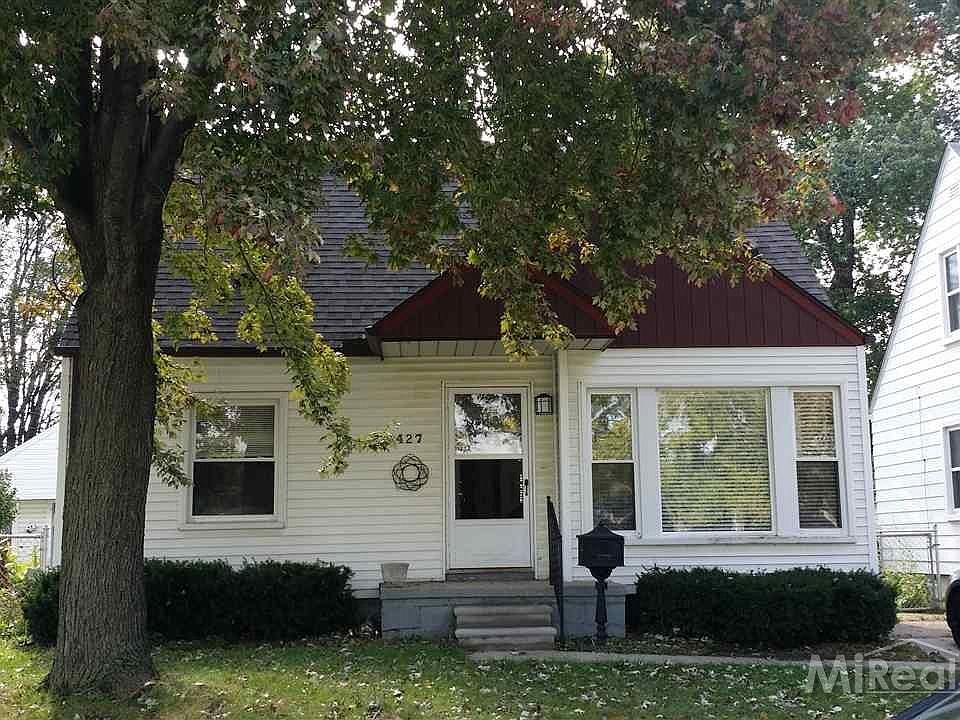 1st image of 427 W Barrett Ave
