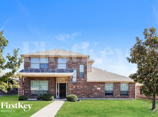614 Canvas Ct, Lancaster, TX 75146