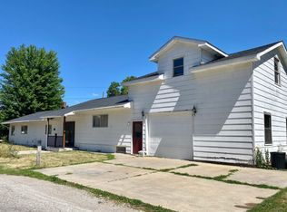 180 River Trail Dr, Bay City, MI 48706