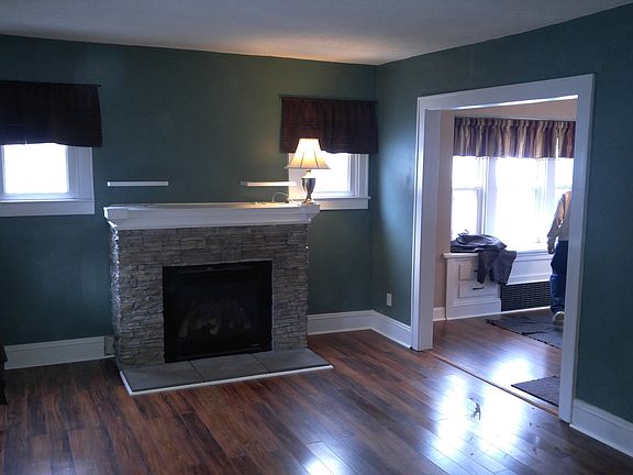 2nd image of 2512 7th St