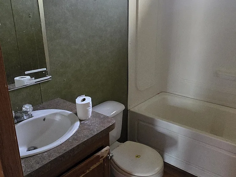 223 Vassar Dr SE #B — Photo 8