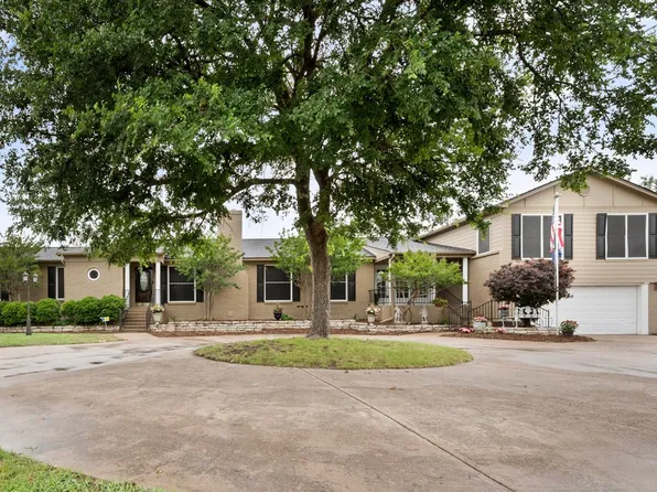 4900 Circle Ridge Dr, Fort Worth, TX 76114