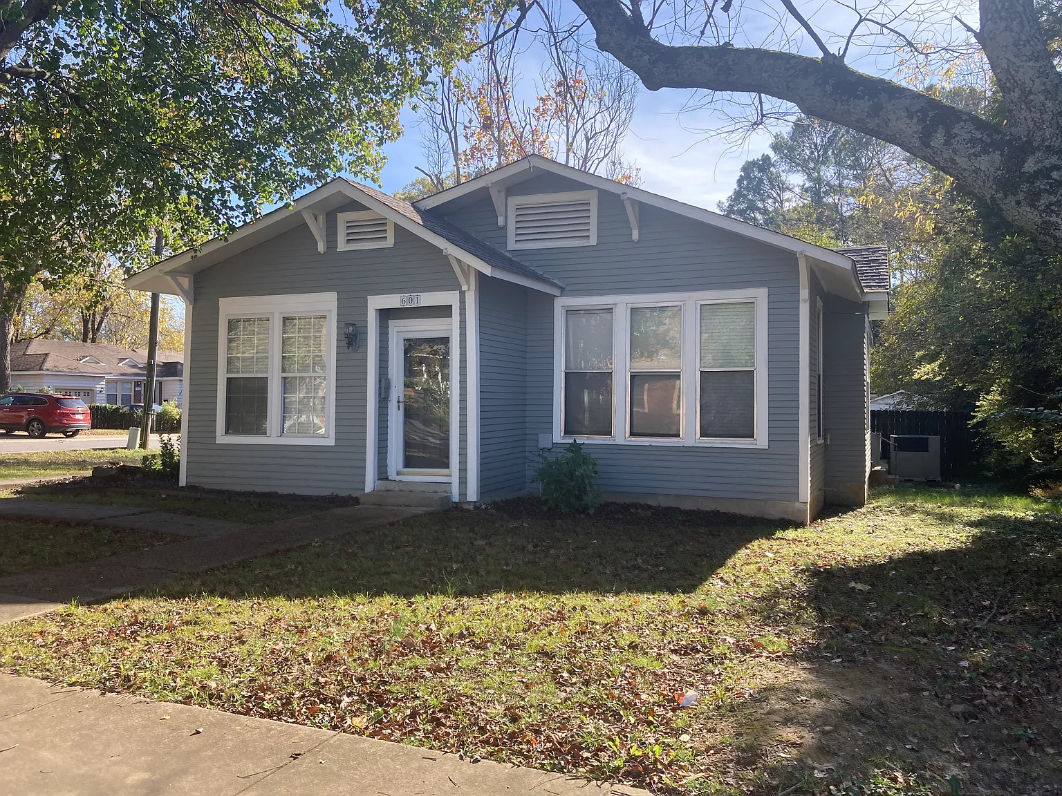 3 bed, 1406 sqft, $1,500 — Photo 2