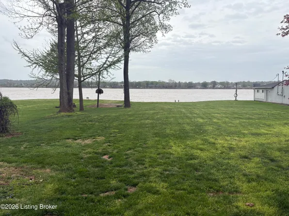 5820 Upper River Rd #B, Jeffersonville, IN 47130