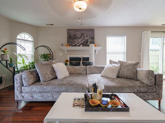 3rd image of 4817 Shallowford Cir