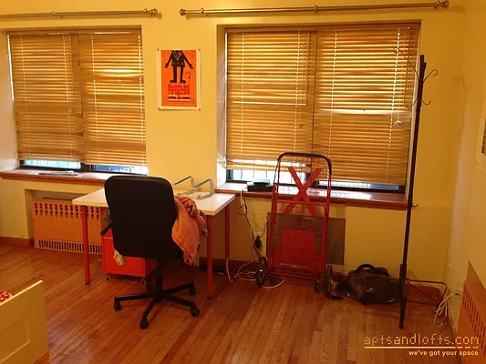 Rented by aptsandlofts.com | media 17