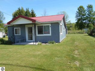 1805 S Riverside Dr, Au Gres, MI 48703