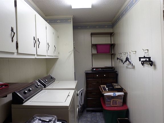 5th image of 2138 Ellen Dr