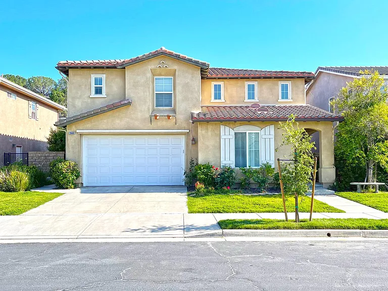 19608 Alyssa Dr — Photo 3