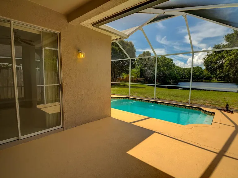 7238 Bellingham Oaks Blvd — Photo 23