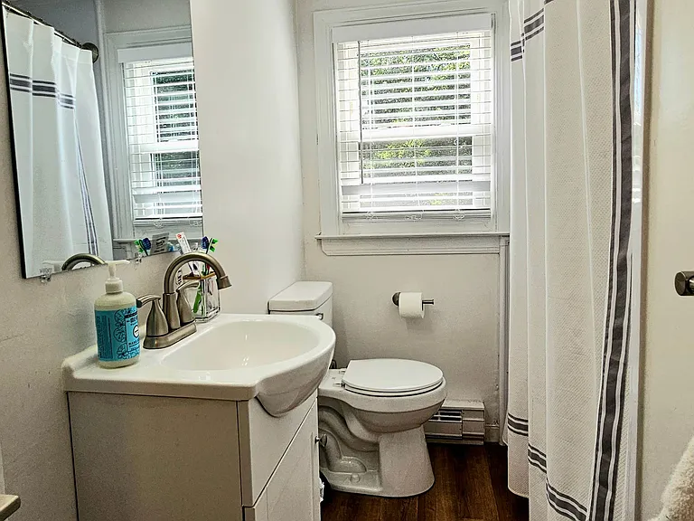 1403 Roxbury Rd — Photo 26