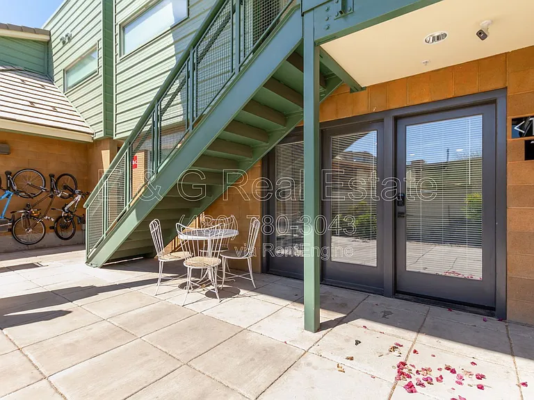 129 N 11th Ave #1B — Photo 15