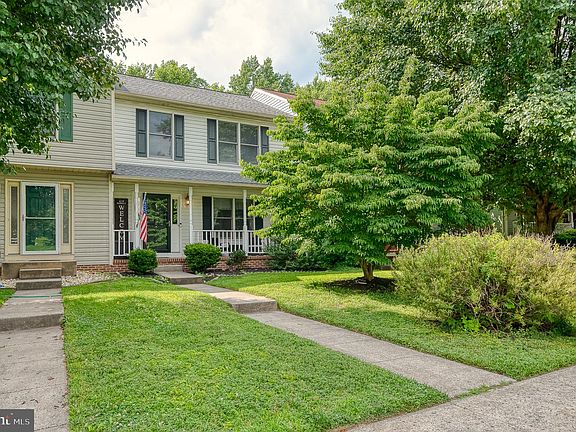 3rd image of 619 Kildonan Ct